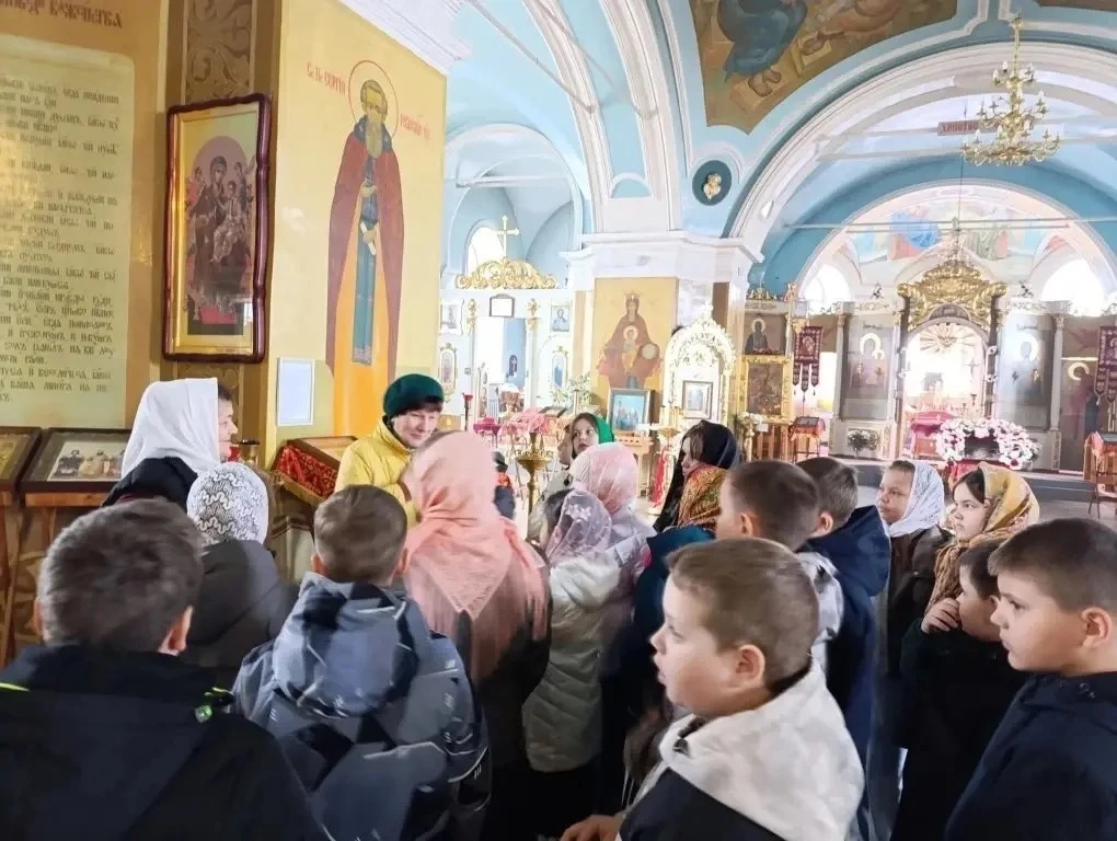 В рамках православной культуры, в Данковском отделении "Союза женщин России" Липецкой области, на Пасхальную неделю прошли замечательные экскурсии