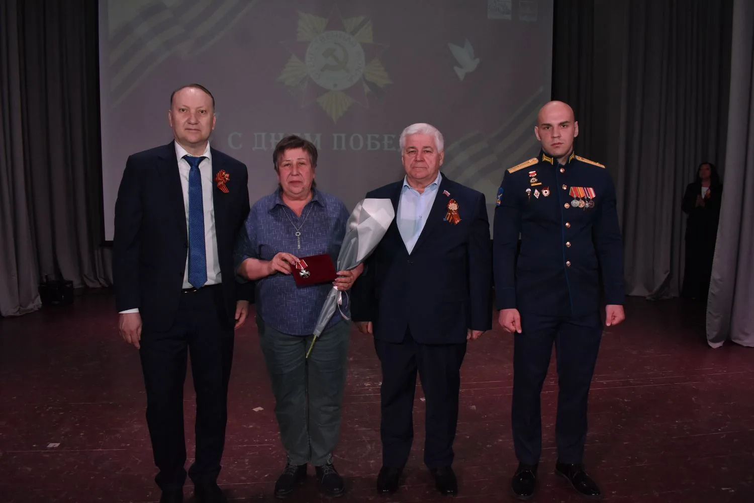 Члены Добровского отделения ЛРОО "Союз женщин России" приняли  участие в праздничных мероприятиях, посвященных 81-й годовщине Великой Победы