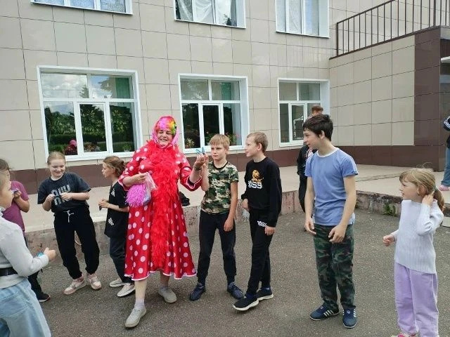В селе Плоты: «Мир, счастье, смех!»
