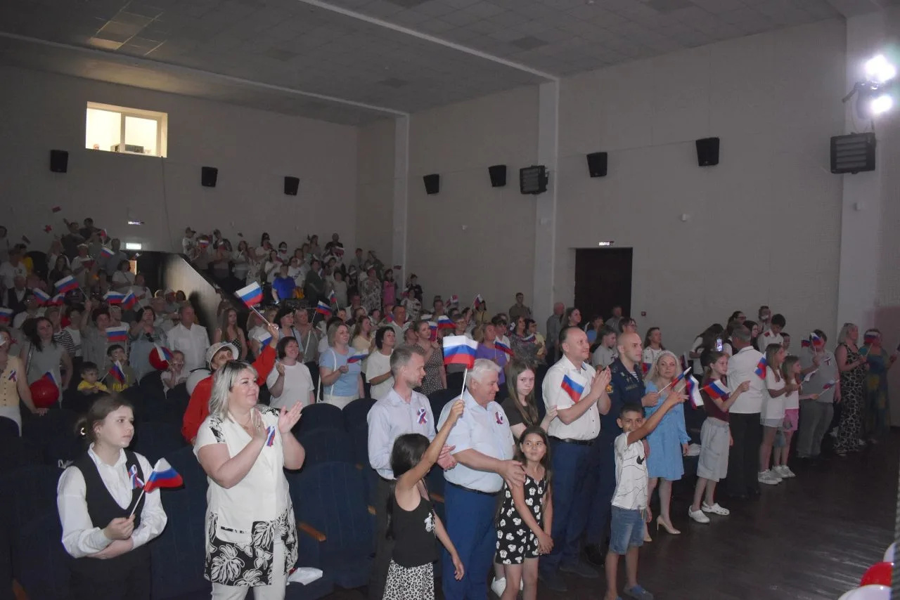 В честь Дня России в Добровском округе состоялись мероприятия, организованные при поддержке местного отделения ЛРОО "Союз женщин России"