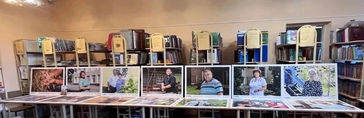 9 сентября в уютном семейном сквере с.Тербуны состоялось открытие фотовыставки «Липецкая область. Сердце здесь»
