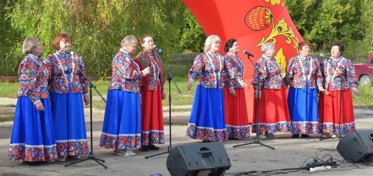 26 сентября в селе Урицкое Тербунского муниципального округа прошел яркий гастрономический фестиваль «Тербунская Рассыпуха»