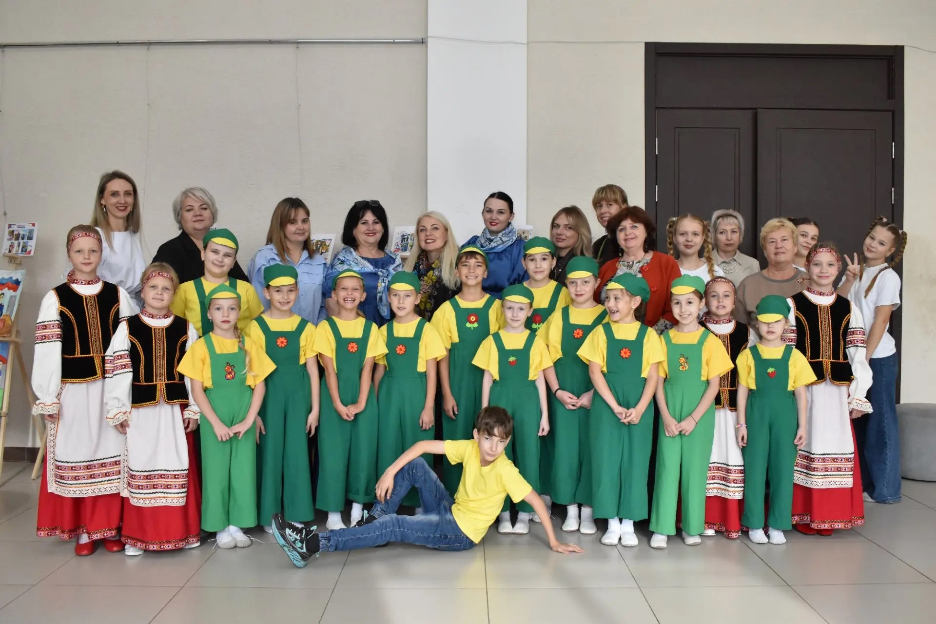 🎉 С Днём отца, дорогие папы!