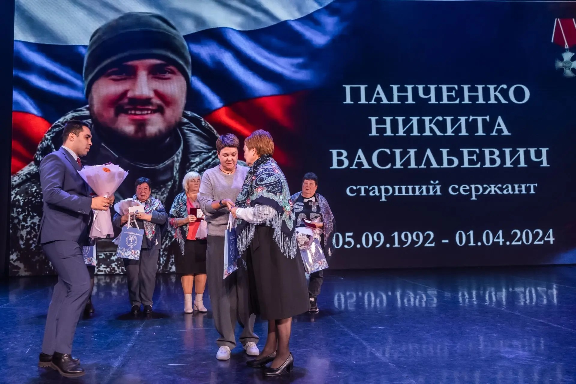 В Липецке накануне Дня белых журавлей чествовали матерей защитников Отечества